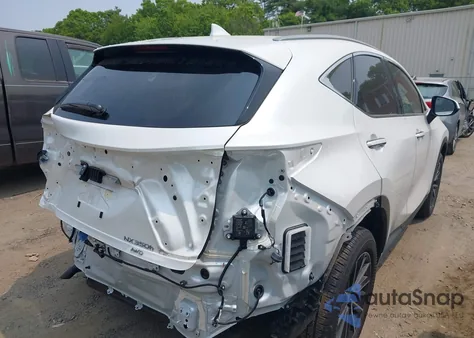 2025 Lexus Nx 350H Premium z USA, uszkodzony, nr VIN JTJGKCEZ2S5024692